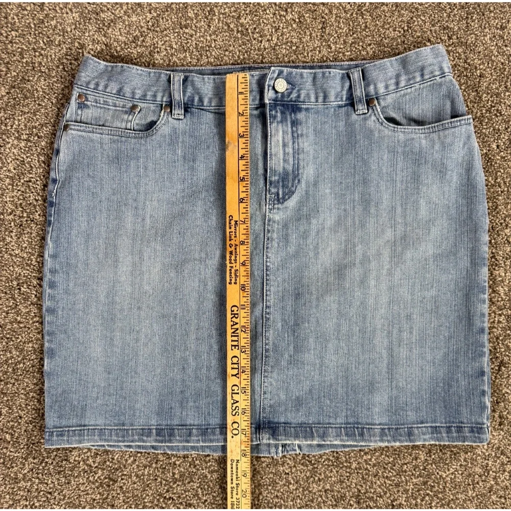 Vintage Y2K Old Navy Denim Mini Skirt Womens 14 Light Wash Stretch 2005 - Picture 7 of 7
